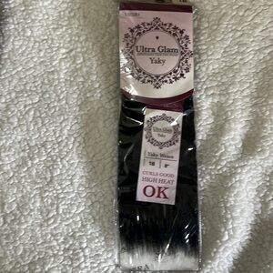 Samra Ultra Glam Yaky Color 1B Length 8”